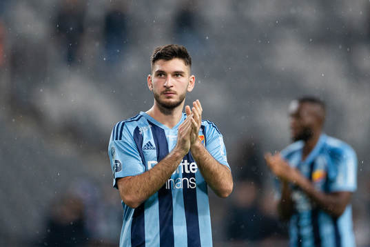 Djurgårdens Besard Sabovic deppar