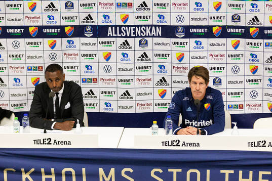 AIKs tränare Henok Goitom och Djurgårdens tränare Thomas