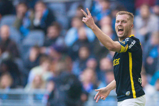 s Sebastian Larsson