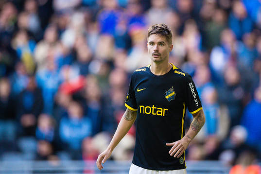 s Mikael Lustig