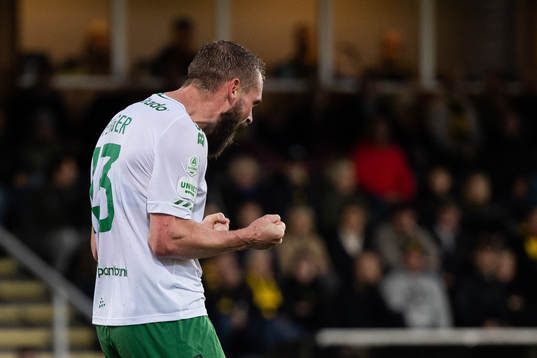 Hammarbys Mads Fenger Nielsen jublar