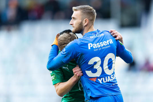 Jönköpings Södras Arvid Eriksson och målvakt Alexander