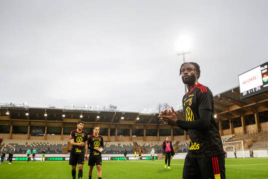 Östersunds Mansour Sinyan deppar