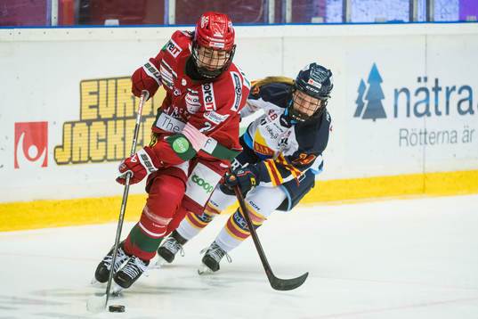 Modos Mariam El-Mahmadi och Djurgårdens Alexis Mauermann