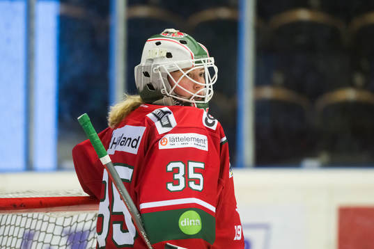 Modos målvakt Lauren Bench