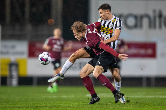 Västerås SKs Herman Magnusson och Landskronas Camil Jebara