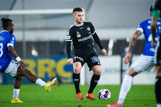 Örebros Benjamin Hjertstrand och Trelleborgs Henry Offia