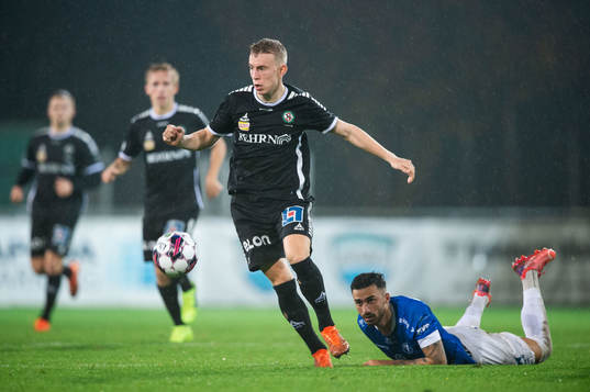 Örebros Valgeir Valgeirsson och Trelleborgs Simon Amin