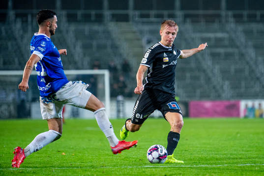 Örebros David Seger mot Trelleborgs Simon Amin