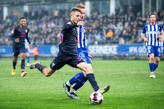 Malmö FFs Patriot Sejdiu och IFK Göteborgs Oscar Wendt