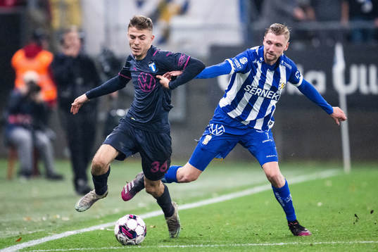 Malmö FFs Patriot Sejdiu och IFK Göteborgs Sebastian