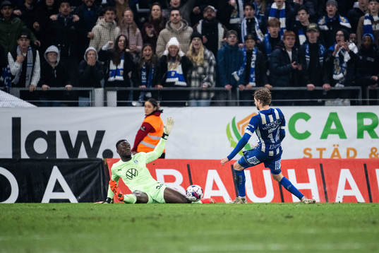 IFK Göteborgs Gustaf Norlin gör 1-1 bakom Malmö FFs