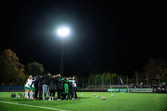 Hammarbys spelare och ledare samlas