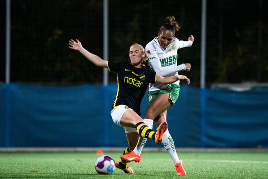 AIKs Agnes Nyberg och Hammarbys Madelen Janogy