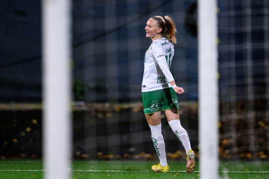 Hammarbys Matilda Vinberg jublar