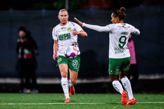 Hammarbys Jonna Andersson och Madelen Janogy