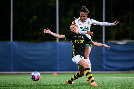AIKs Agnes Nyberg och Hammarbys Madelen Janogy