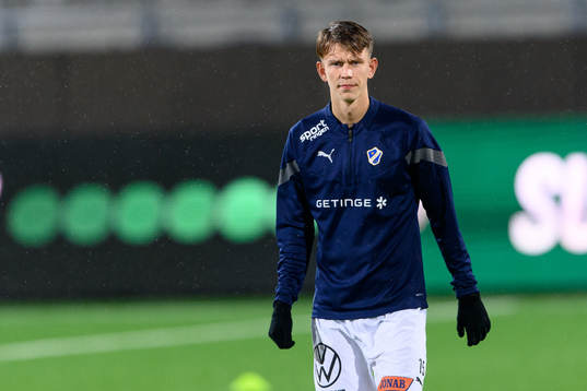 Halmstads Kazper Karlsson före fotbollsmatchen i