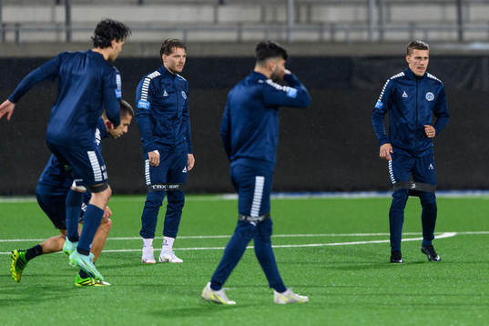 Utsiktens spelare före fotbollsmatchen i Superettan mellan