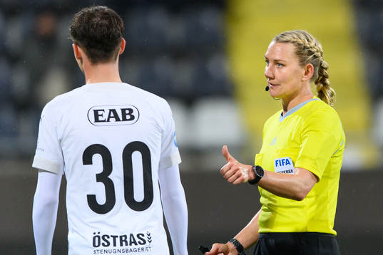 Domare Tess Olofsson
