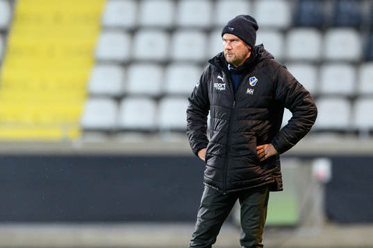 Halmstads tränare Magnus Haglund deppar