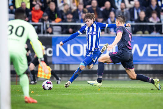IFK Göteborgs Gustaf Norlin och Malmö FFs Jonas Knudsen