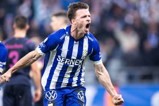 IFK Göteborgs Carl Johansson jublar