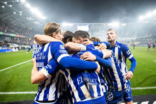 IFK Göteborgs spelare jublar