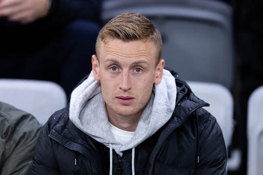 IFK Göteborgs nyförvärv Sebastian Ohlsson på läktaren
