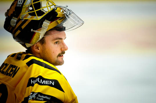 Skellefteås målvakt Gustaf Lindvall