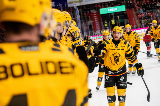 Skellefteås Filip Sandberg jublar