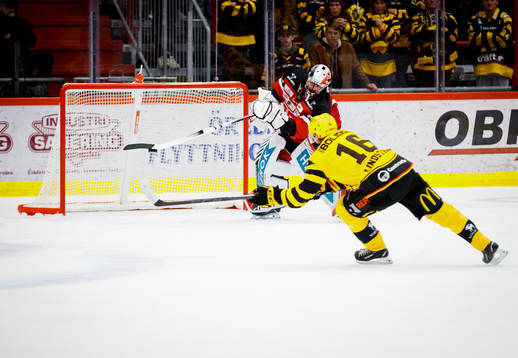 Örebros målvakt Jhonas Enroth