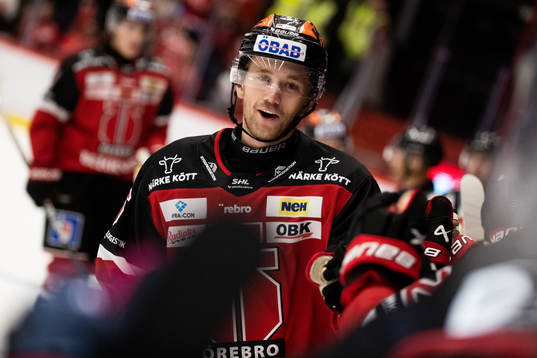 Örebros Filip Berglund jublar