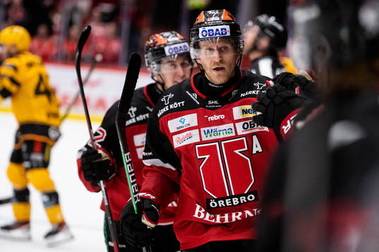 Örebros Jani Lajunen jublar