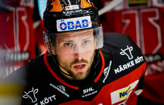 Örebros Mathias Bromé jublar