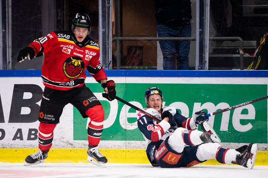 Luleås Julius Honka och Linköpings Henrik Törnqvist