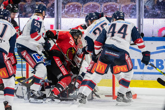 Luleås Isac Brännström oroar mot Linköpings Filip