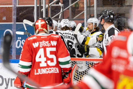 Bläddra bland fler bilder av Ishockey, Hockeyallsvenskan, Mora - Västerås