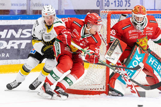 Västerås Anton Svensson oroar bakom Moras Olle Strandell