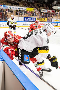 Moras Kalle Miketinac och Västeråss Lukas Zetterberg