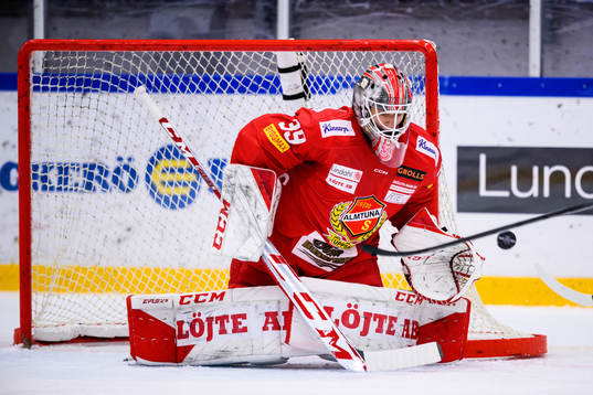 Almtunas målvakt Oliver Håkansson