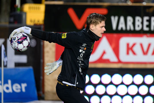 Elfsborgs målvakt Tim Rönning före fotbollsmatchen i