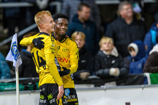 Elfsborgs Oscar Aga och Michael Baidoo jublar
