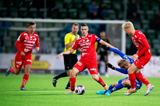 Värnamos Oscar Johansson och Victor Larsson välter GIF