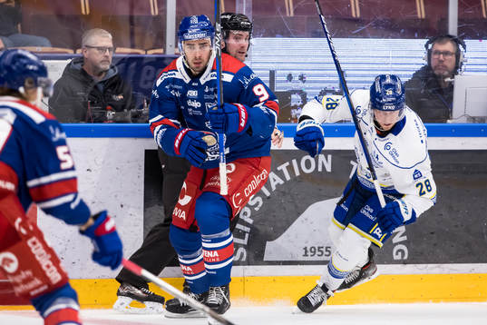 Oskarshamns Ahti Oksanen och Leksands Justin Glenn Kloos