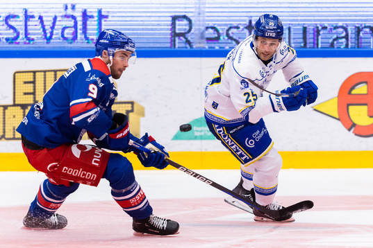 Oskarshamns Ahti Oksanen och Leksands Carter Camper