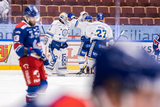 Leksands målvakt Mantas Armalis jublar
