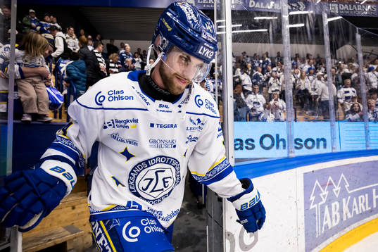 Leksands Oskar Lang jubel och utsedd till matchens krigare