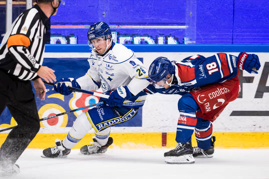 Leksands Justin Glenn Kloos och Oskarshamns Niclas Burström