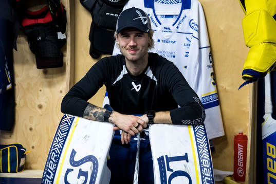 Leksands målvakt Kasimir Kaskisuo innan ishockeymatchen i